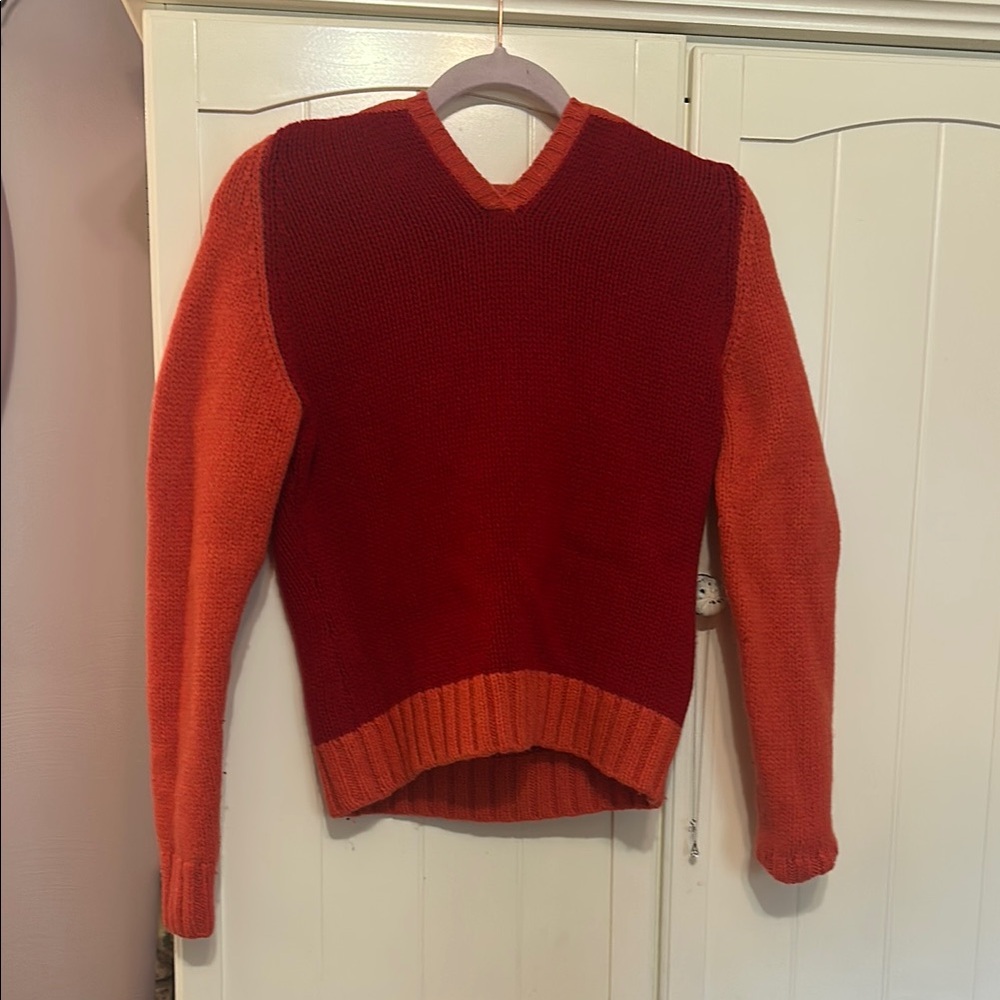 GAP V-Neck Sweater Red and Orange
